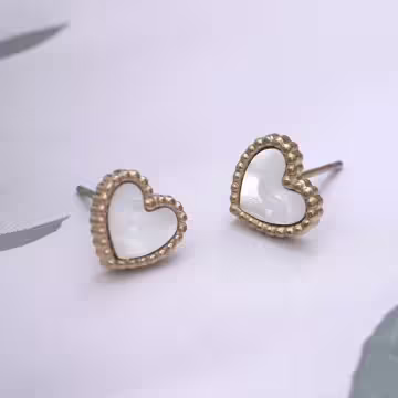 316鋼飾×波點點愛心×耳釘×共二色