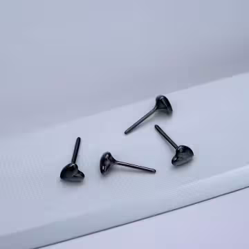 小愛心&times;陶瓷&times;養耳棒&times;二套件耳環組&times;黑色