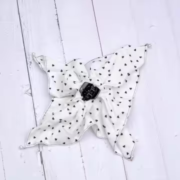 小愛心方巾珍珠&times;抓夾&times;共二色