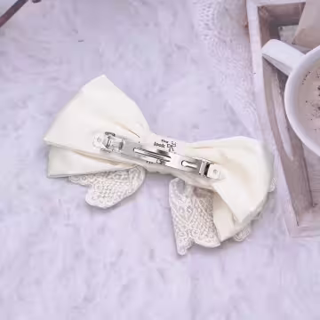 蕾絲緞面蝴蝶結&times;蝴蝶夾