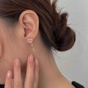 925銀針×斑瀾愛心×耳線.avif