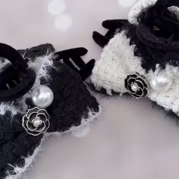 山茶花珍珠毛線編織×鯊魚夾×共二色