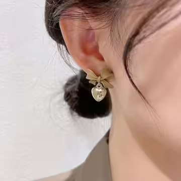 棕咖領結金色愛心&times;蚊香盤U型耳夾