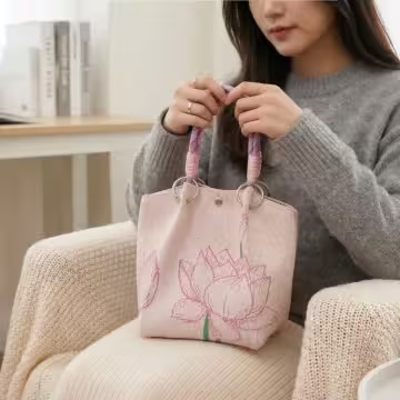 粉紅蓮花&times;針織手提袋