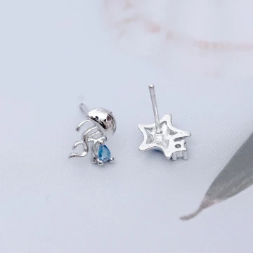 925銀針&times;垂墜領結晶鑽&times;耳扣.avif