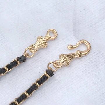 十字晶鑽相連&times;單邊U型耳骨夾.avif