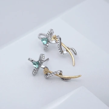 十字纏繞晶鑽&times;U型耳骨夾.avif