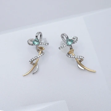 十字纏繞晶鑽&times;U型耳骨夾.avif