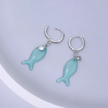 十字纏繞晶鑽&times;U型耳骨夾.avif