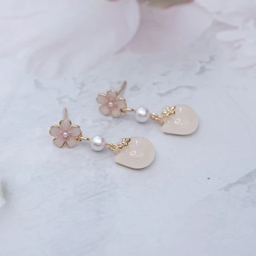 十字纏繞晶鑽&times;U型耳骨夾.avif