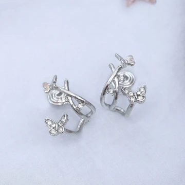 蝴蝶飛天&times;蚊香盤U型耳夾.avif