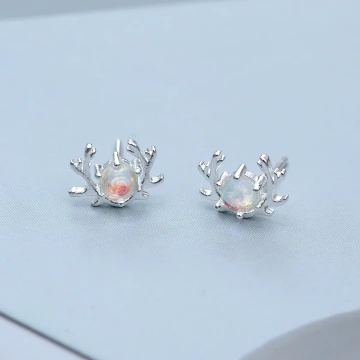 925銀針&times;月光石鹿角&times;耳針.avif