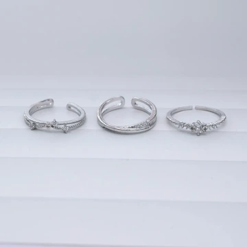 藍晶圓環&times;三套件戒指組.avif