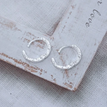 小貓肉球&times;不對稱三角耳夾.avif